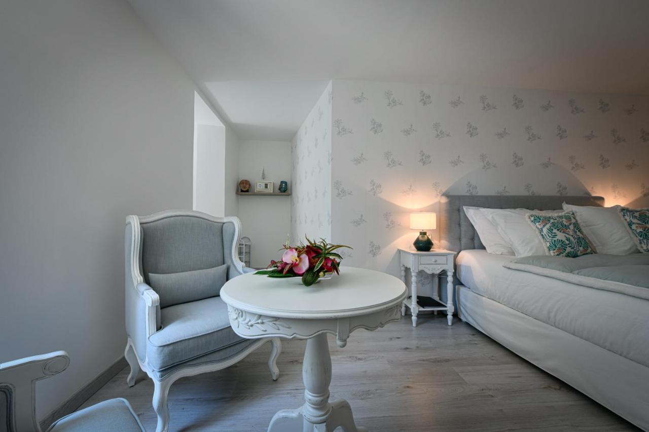 Chateau De Heaas Feas Ngoại thất bức ảnh